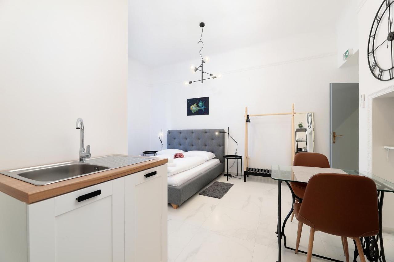 Apartments Luan リエカ エクステリア 写真