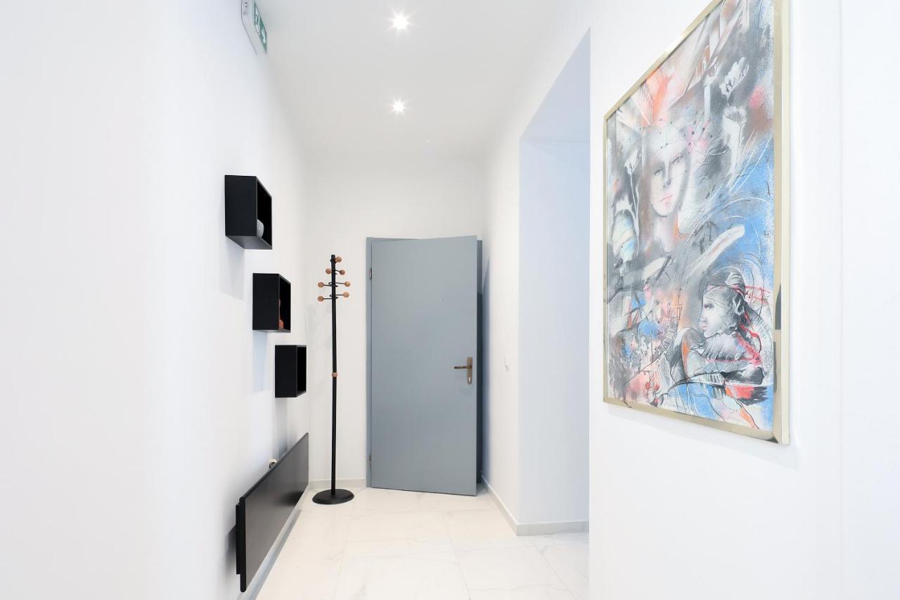 Apartments Luan リエカ エクステリア 写真